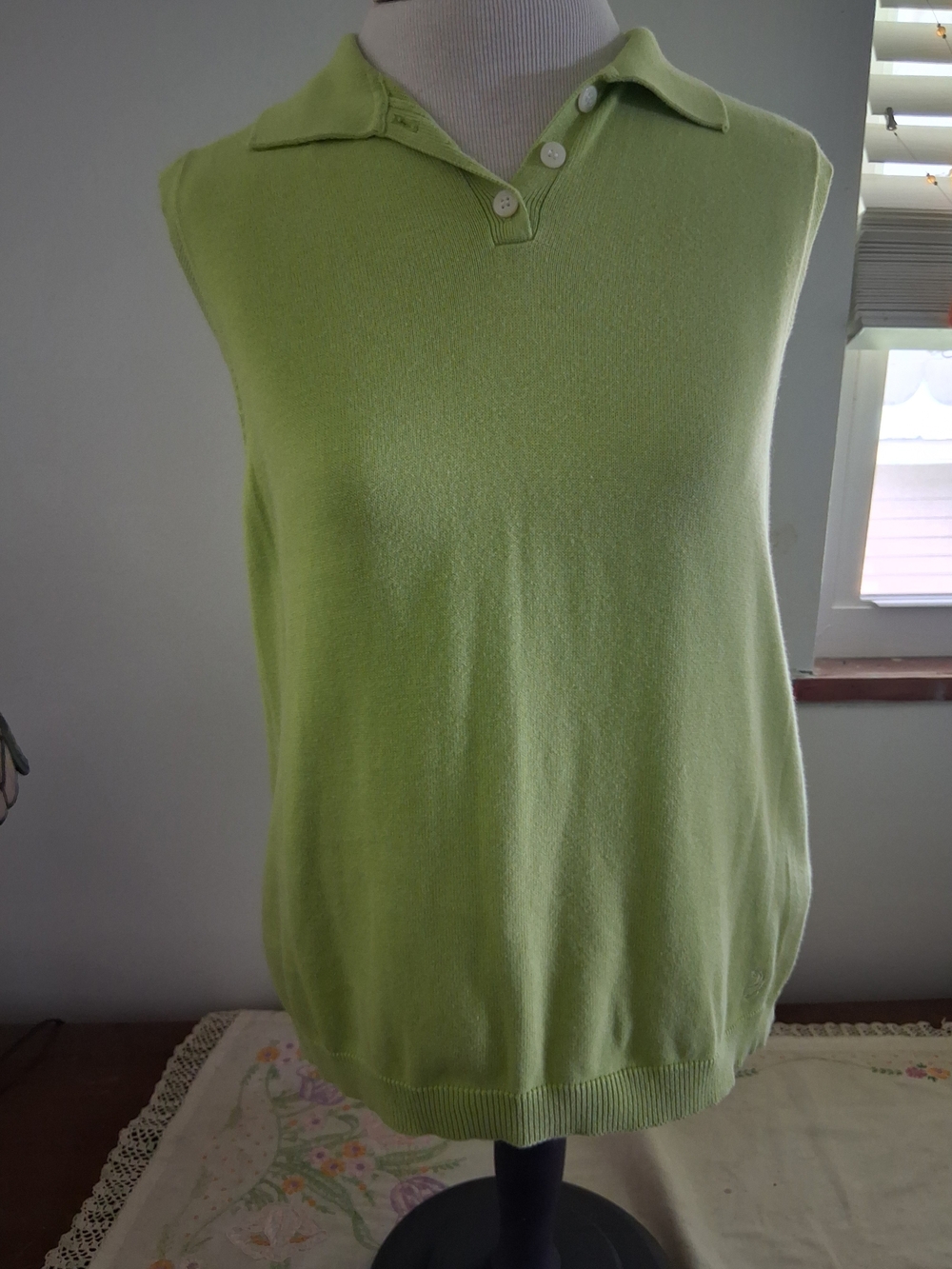 Duck Head Women's Sleeveless V-Neck Polo Sweater in Light Green